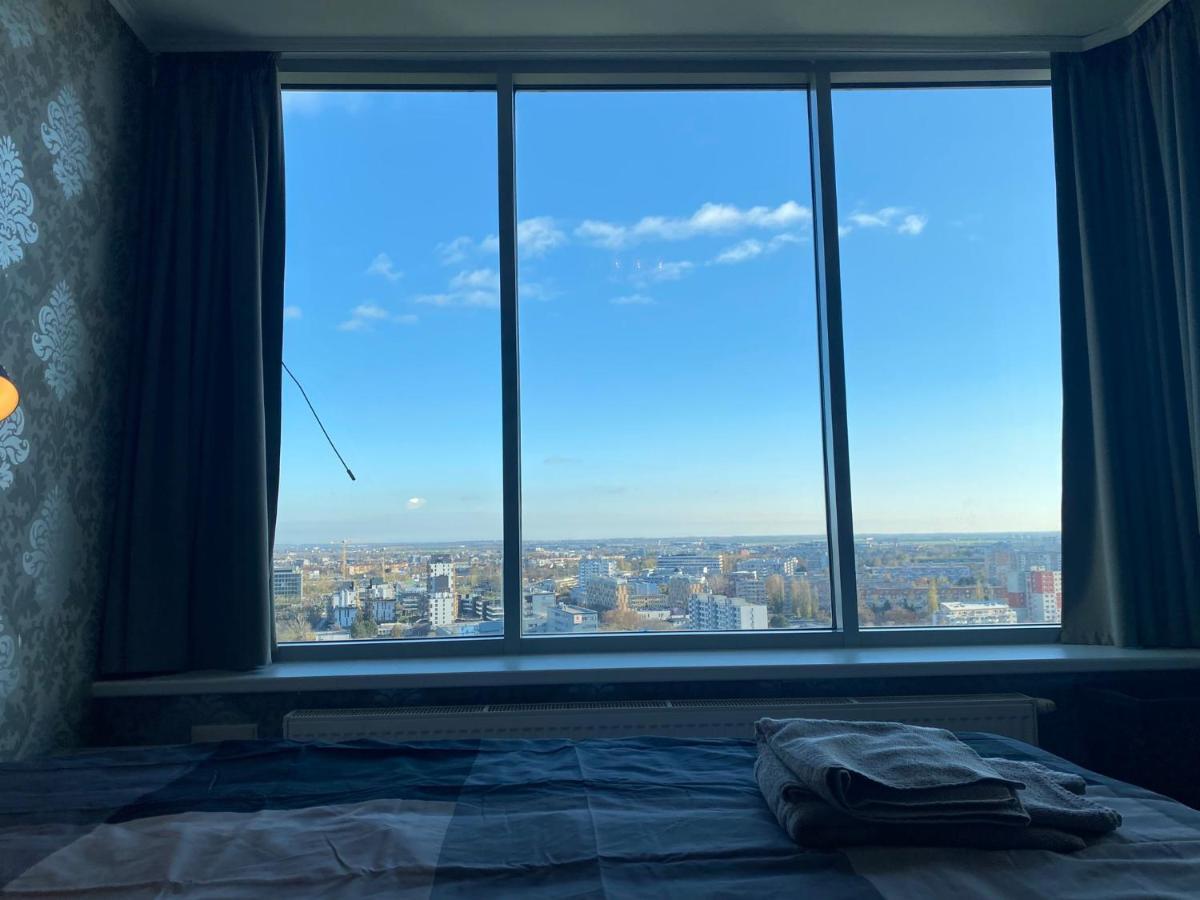 Апартаменты Fantastic View From The 20Th Floor Братислава Экстерьер фото